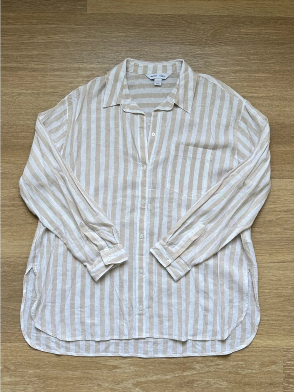 Old Navy Linen Blend Striped Boyfriend Button Down Shirt in Tan and White - Picture 5 of 7
